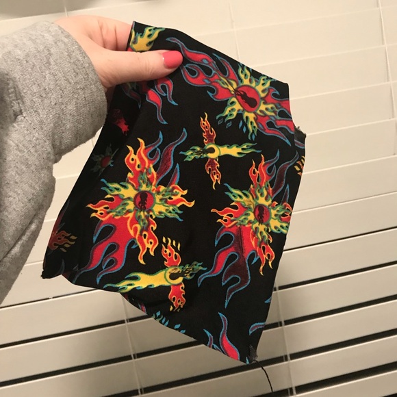 Cool Flame Design Book Sock 🔥 - Picture 4 of 6
